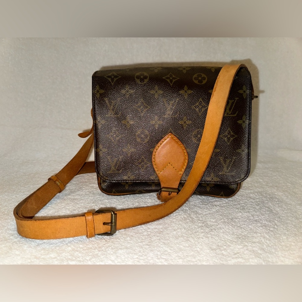 LOUIS VUITTON VINTAGE CARTOUCHIERE MM